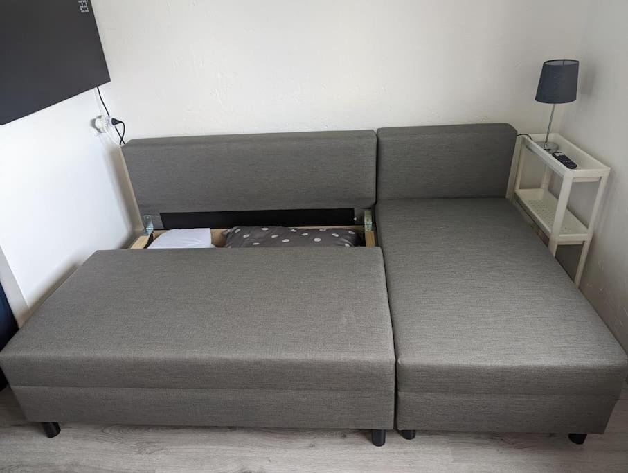 Lovely Studio With Free Parking On Premisis Asten Exterior foto